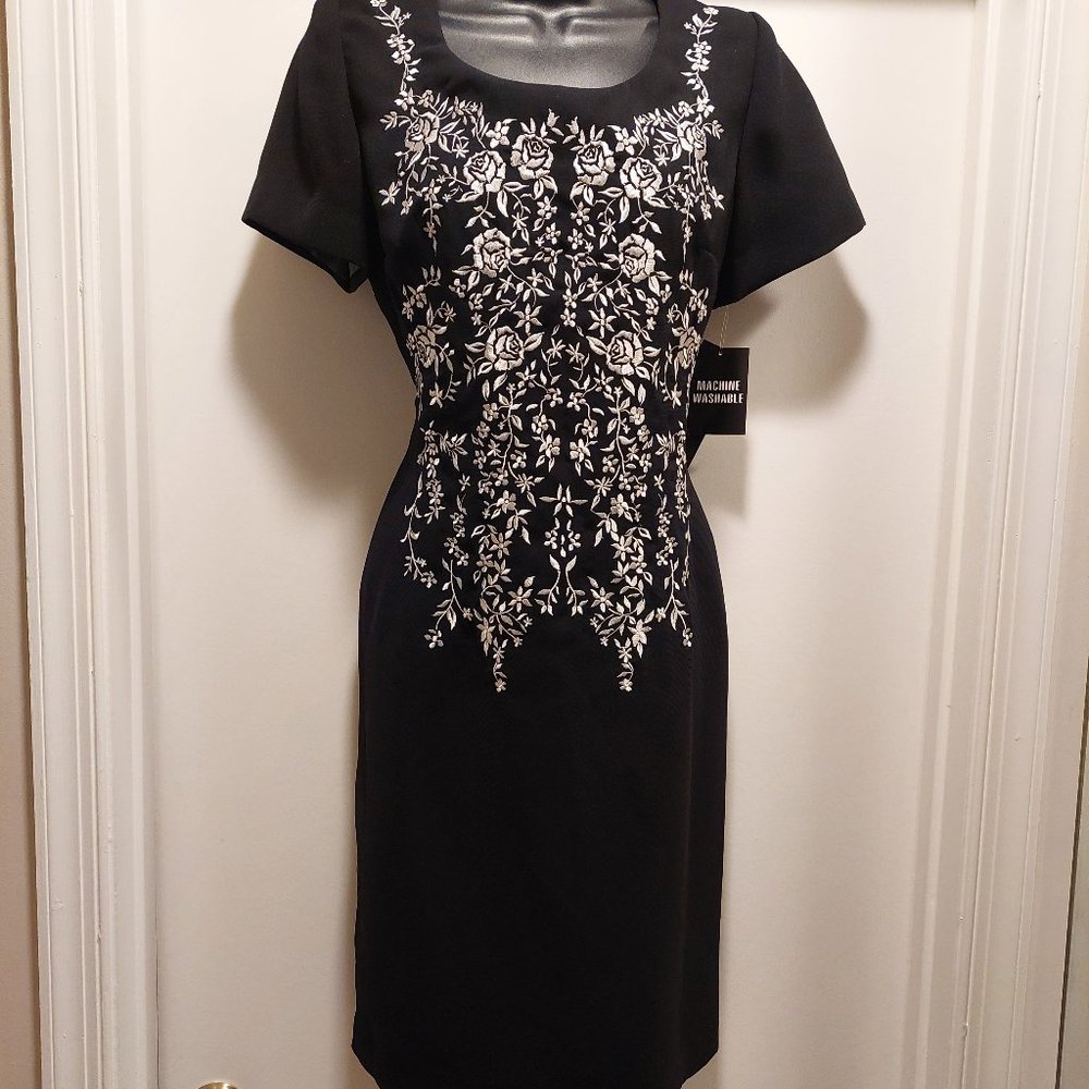 NWT floral embroidered dress, Size 8